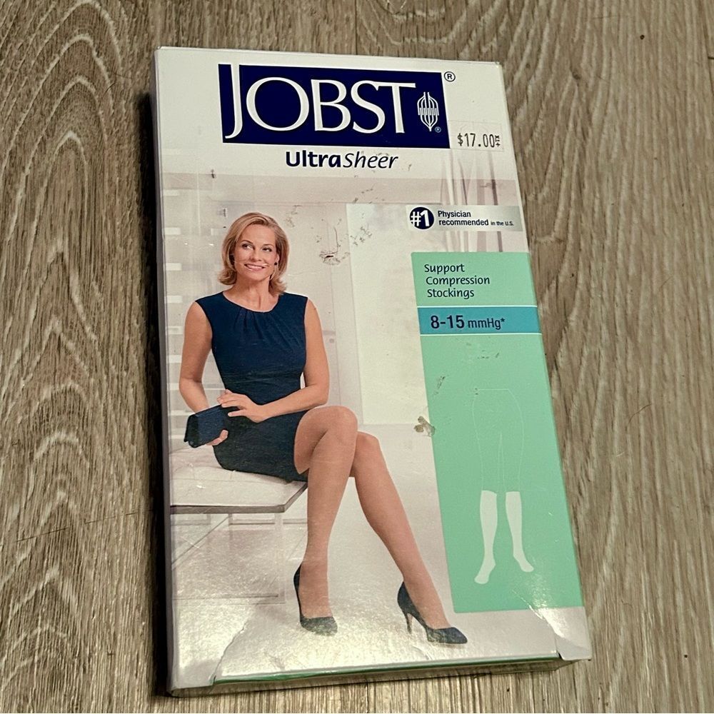 JOBST Knee High UltraSheer 8-15 mmHg Support Compression Stockings Beige M 7-9